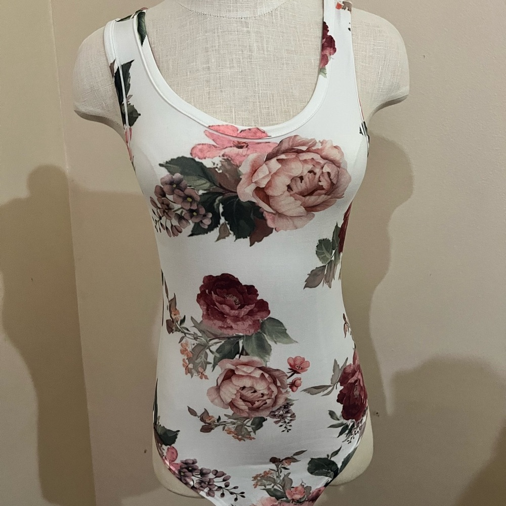 Gaze Floral Bodysuit - White and Pink